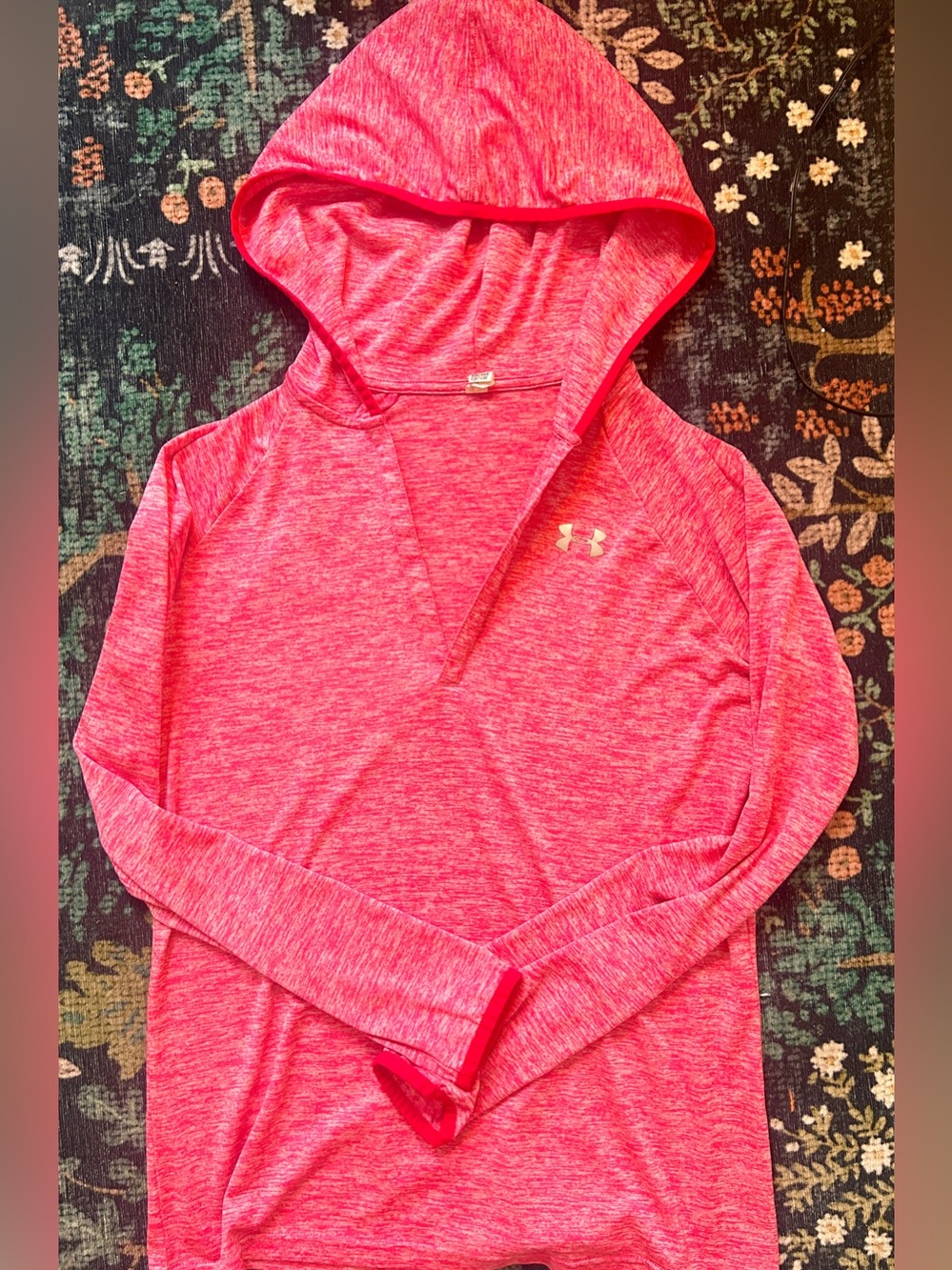 Under Armour Heat Gear Long Sleeve Hooded Athletic Top • Size Small